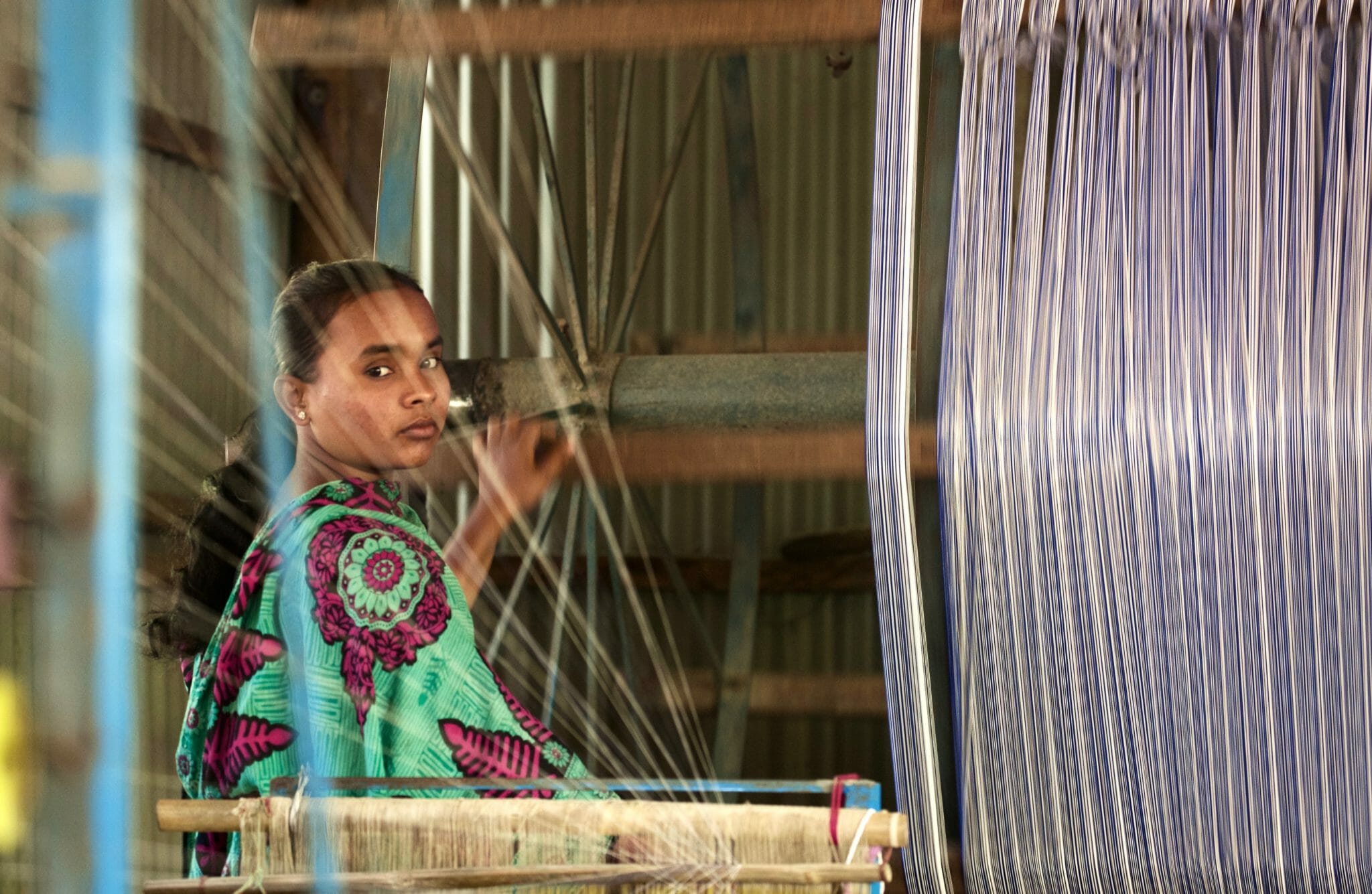 Look from a girl weaving Bangladesh 13-11-2015